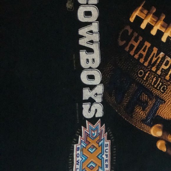 Dallas Cowboys shirt - Picture 2 of 2